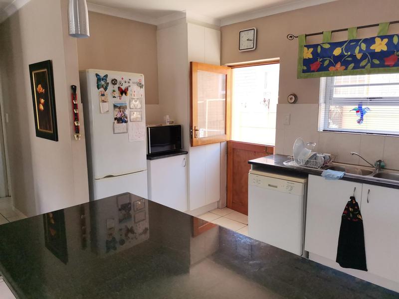 To Let 2 Bedroom Property for Rent in Vredekloof Western Cape